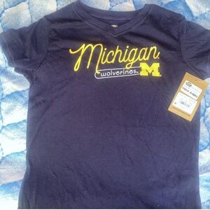 NCAA Michigan Wolverines T-shirt Girls Size 10/12